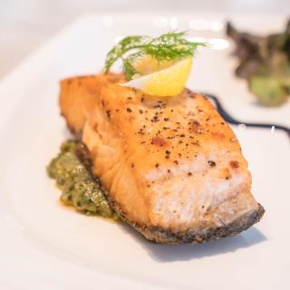 Lachsfilet mit Haut ca. 200 g