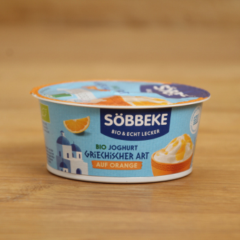 Joghurt griechischer Art auf Orange