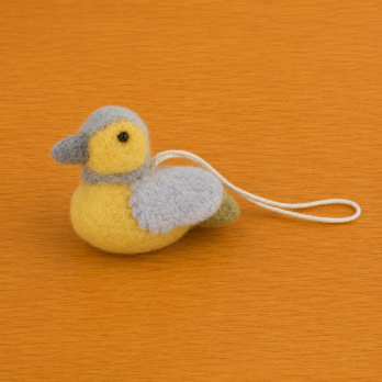 Filzvogel kleiner Spatz - gelb-hellblau